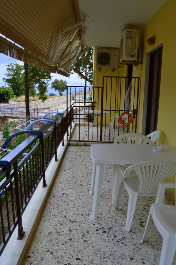Eva Apartments Лименария Экстерьер фото