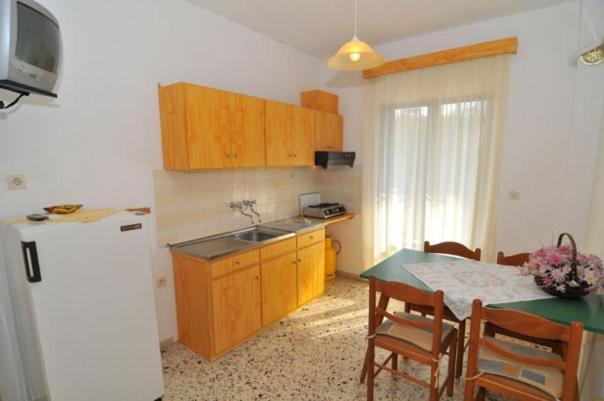Eva Apartments Лименария Экстерьер фото